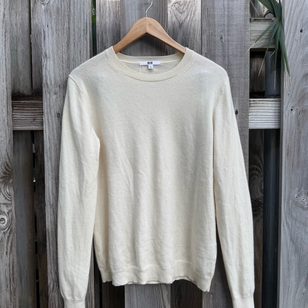 Uniqlo Cashmere Sweater
